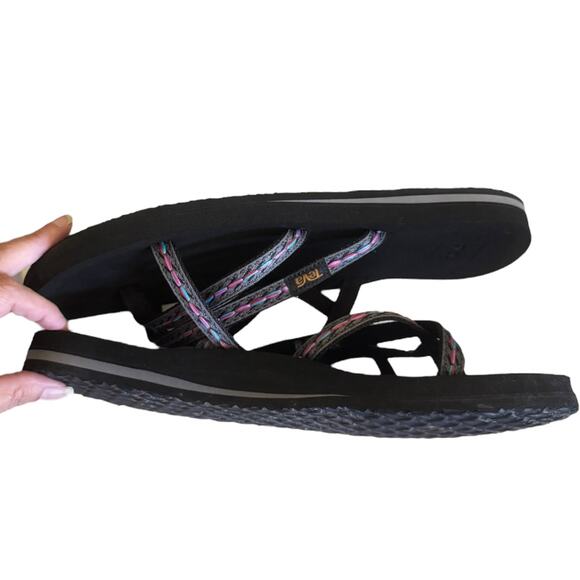 Teva Black Gray Pink Blue Olowahu Strappy Flip Flops 6840 Size 12 - Picture 5 of 8